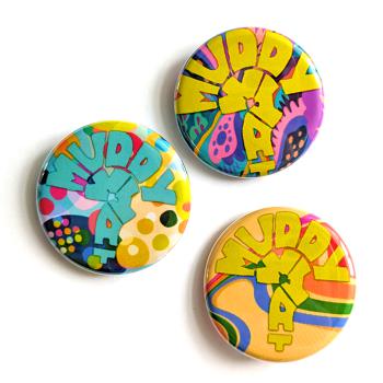 Button Trio Bunt 6 - Muddy What?