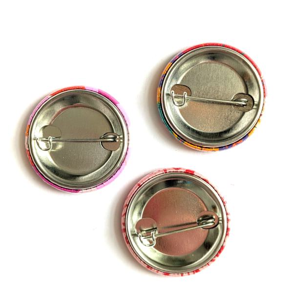 Button Trio Bunt 3 - Muddy What?